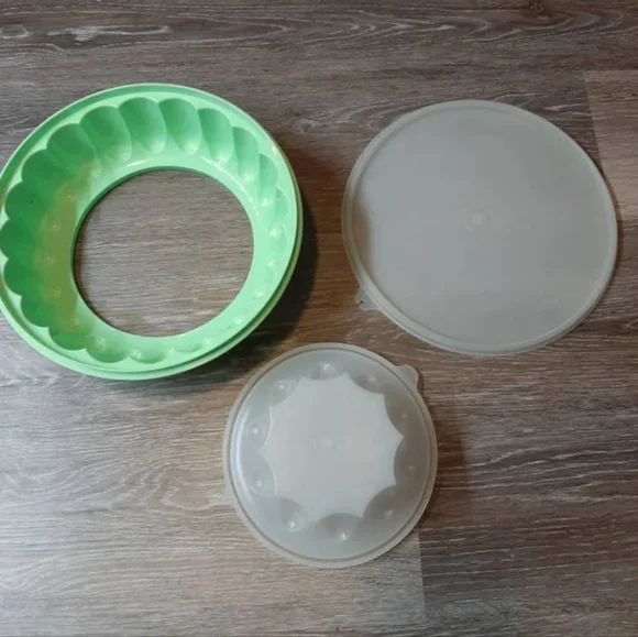 Vintage Tupperware Mint Green Jello Mold Dessert Mold MCM - Picture 3 of 5